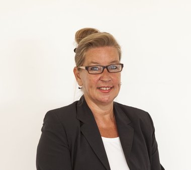 Katja  Schroeder