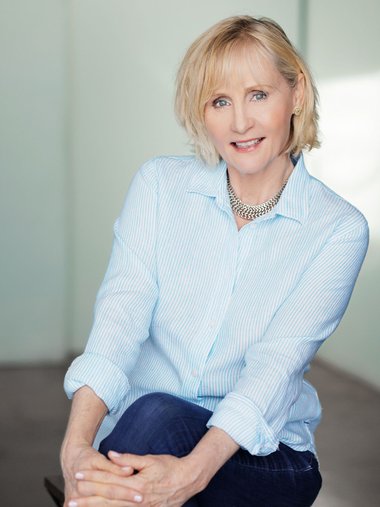 Julie Fox
