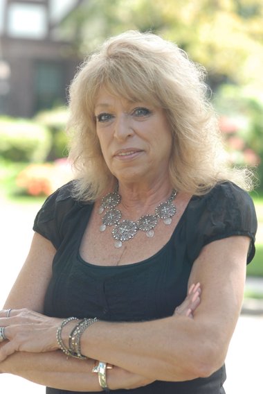 Janet D Amore