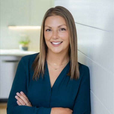 Valerie Bolt