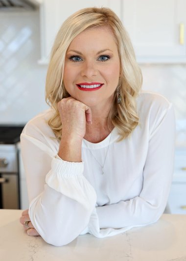 Natalie Holcomb
