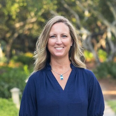 Julie Smith