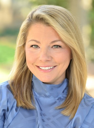 Real Estate Agent Bonnie Smith | JamesEdition