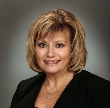 Tina Montrois