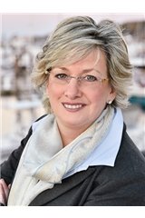 Darlene Hadfield