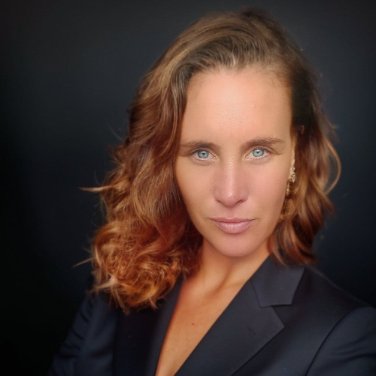 Sanna Van den Hout