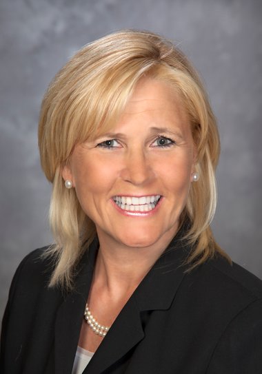 Stacy Yates Kiernan