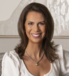 Lindsay Levin