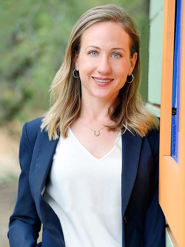 Julie Thomas