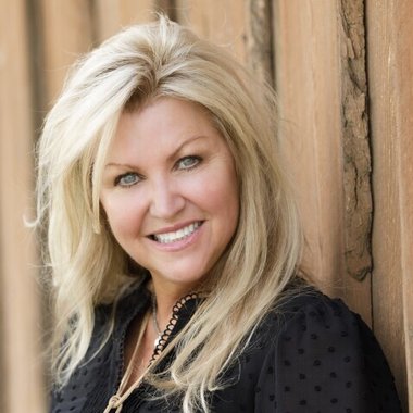 Bobbi Lockhart