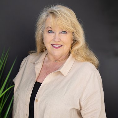 LeeAnn Maxwell