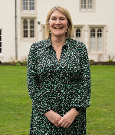 Sara Poulton