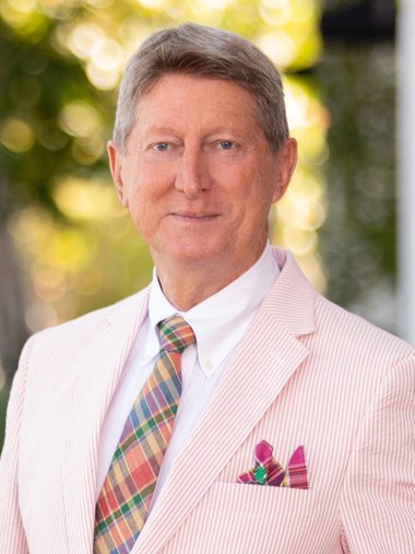 Lynn Warren
