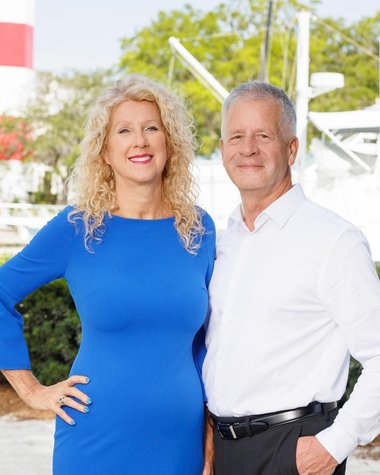 Glenda and Lonny Satterly