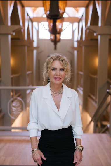Christine Hudson