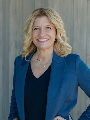 Jennifer Pelfini