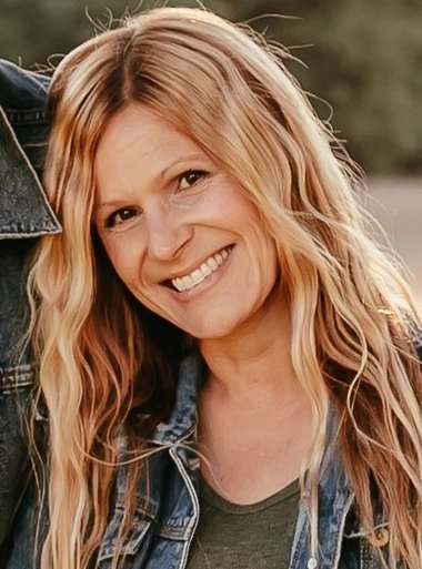 Julie Davis
