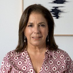 Annie Paz Ayerza