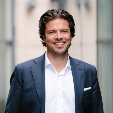 Kristian Bull