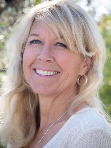 Vicki Leach-Gomez