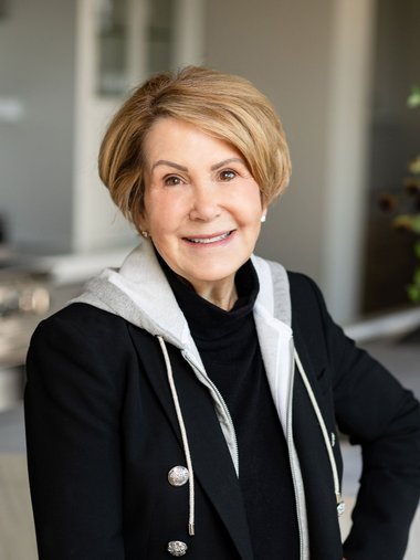 Tere  Foster