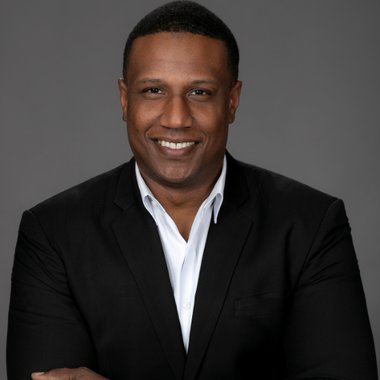 Dee Emmanuel