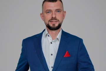 Dmitrii Vakhlov