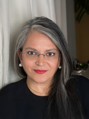 Tina Macaya