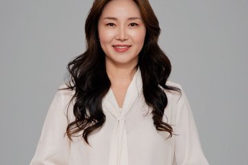 Amy Eunmi Lee