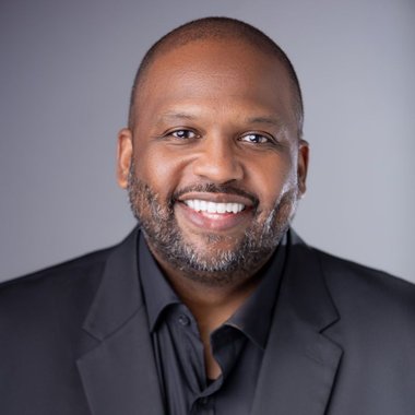 Leonard Davis