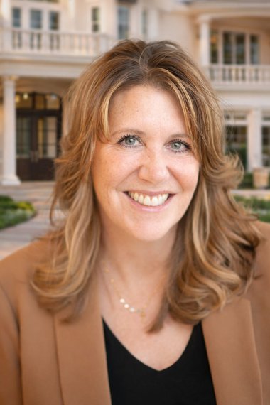 Tracy Ellis -