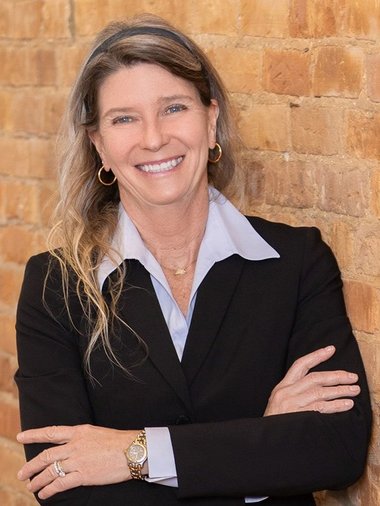 Leslie Elliott