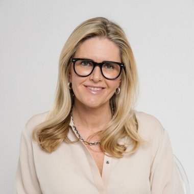 Eeva Turzian
