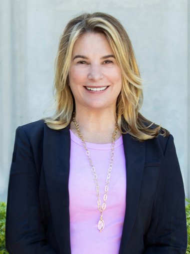 LAURA PEERY