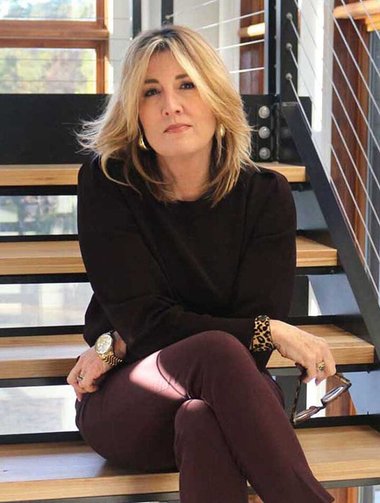Carla Lewis