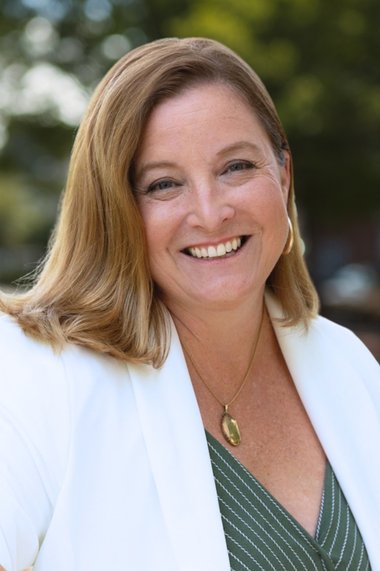 Tracey Barrett