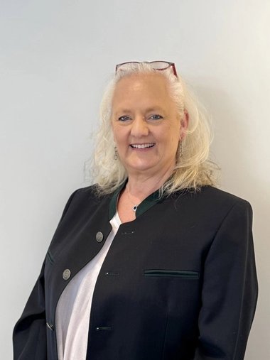 Julie Warburton