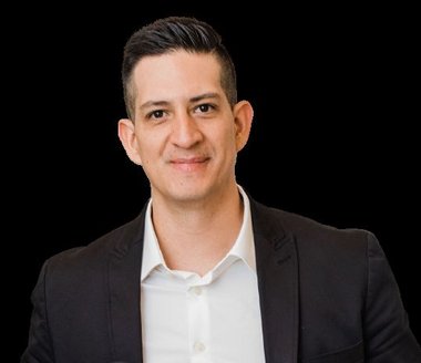 Israel Flores
