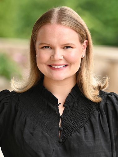 Emma Mixon