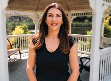 Jennifer Sneag