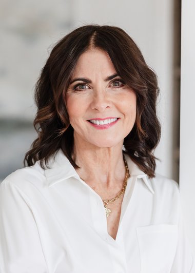 Cynthia Lippert