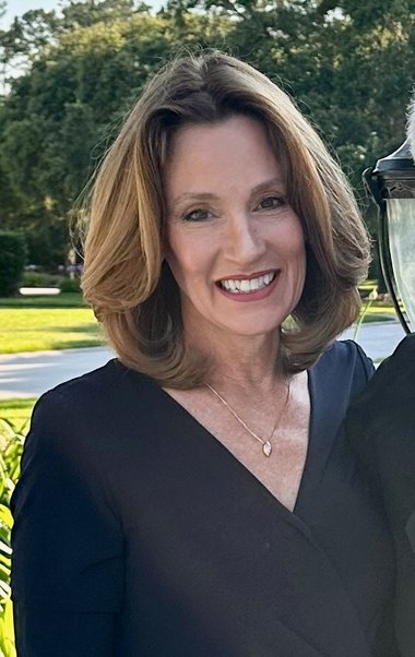 Vicki Piatt, Broker/Owner -