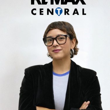 Laura Mena
