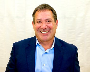 Earl Ruthman