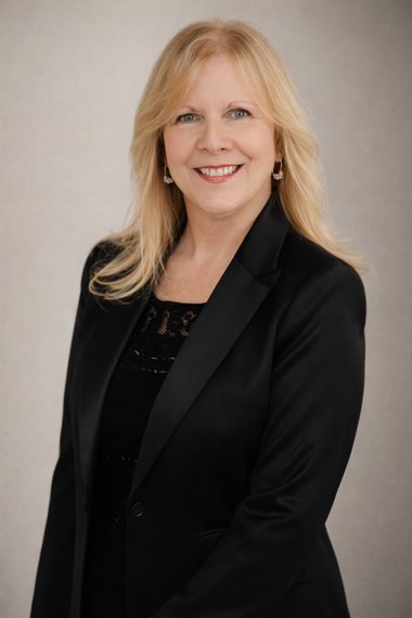 Sue Menard, Real Estate Advisor -