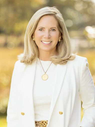 Laura Carney