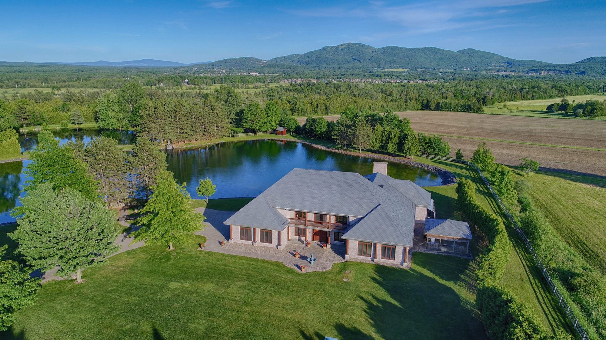 925 Ch. Compton, Bromont, Quebec J2 L1 E8 (Mls In Bromont, Quebec