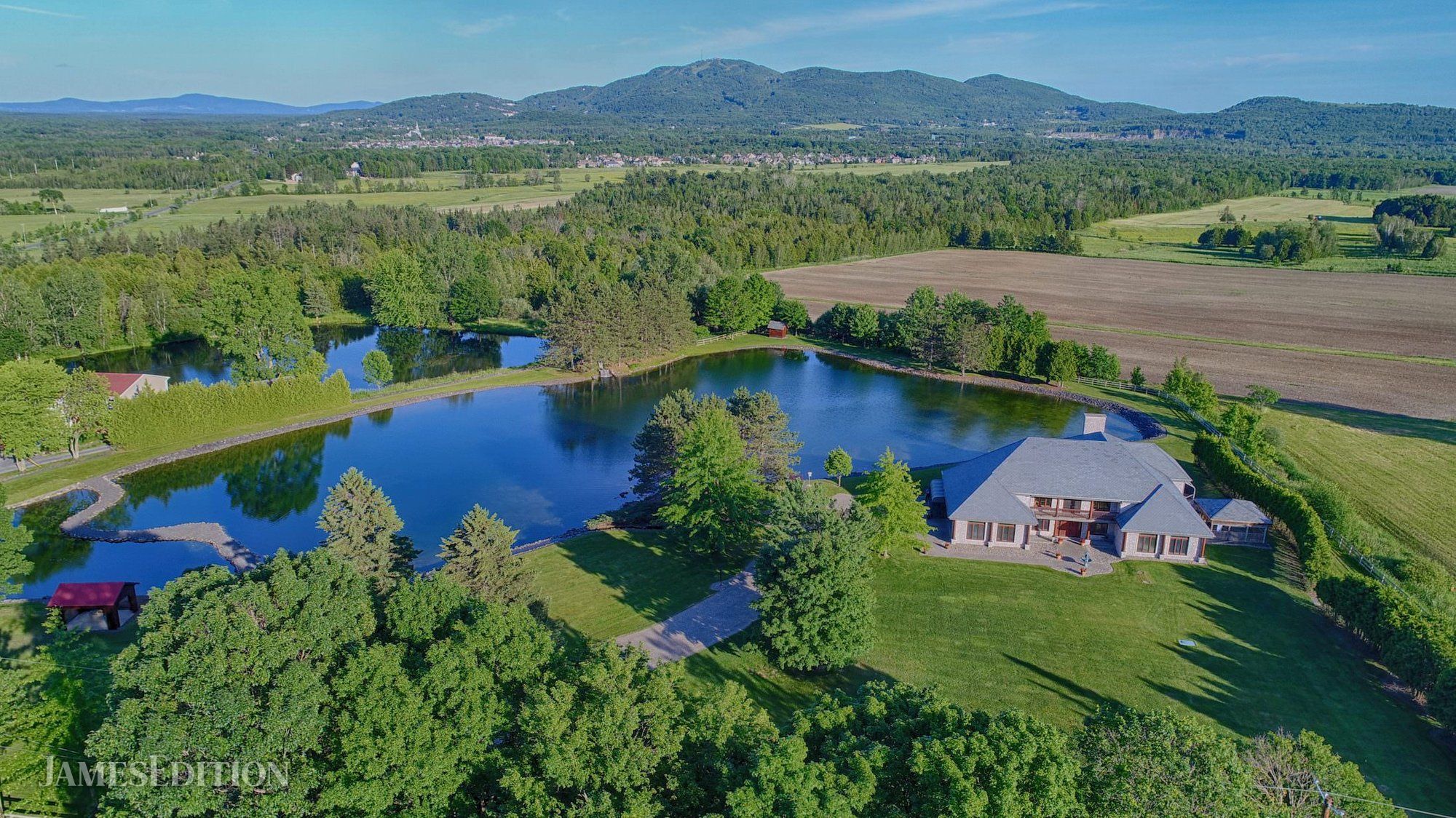 925 Ch. Compton, Bromont, Quebec J2 L1 E8 (Mls En Bromont, Quebec, Canadá En Venta (10007160)