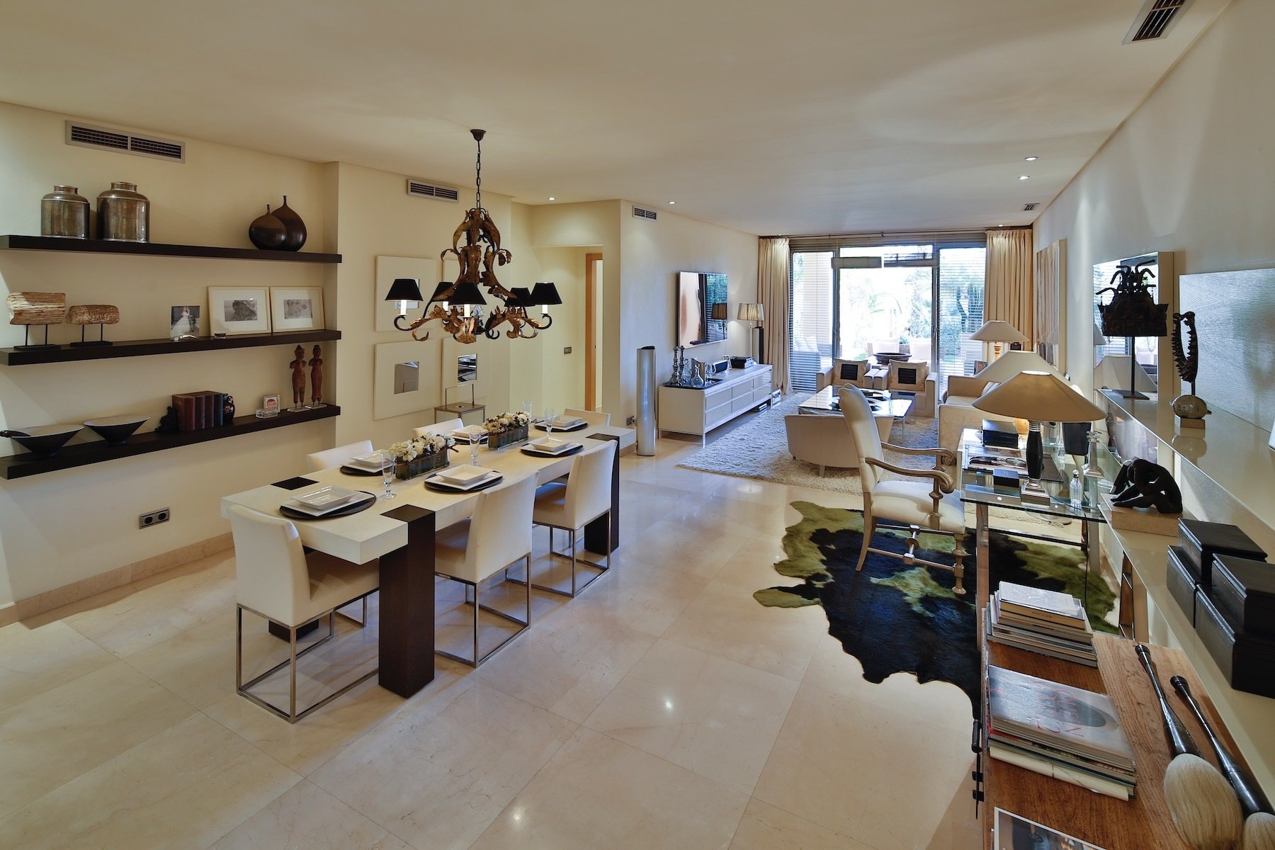 Magnificent Apartment In An Exclusive Urbanization On The in Marbella