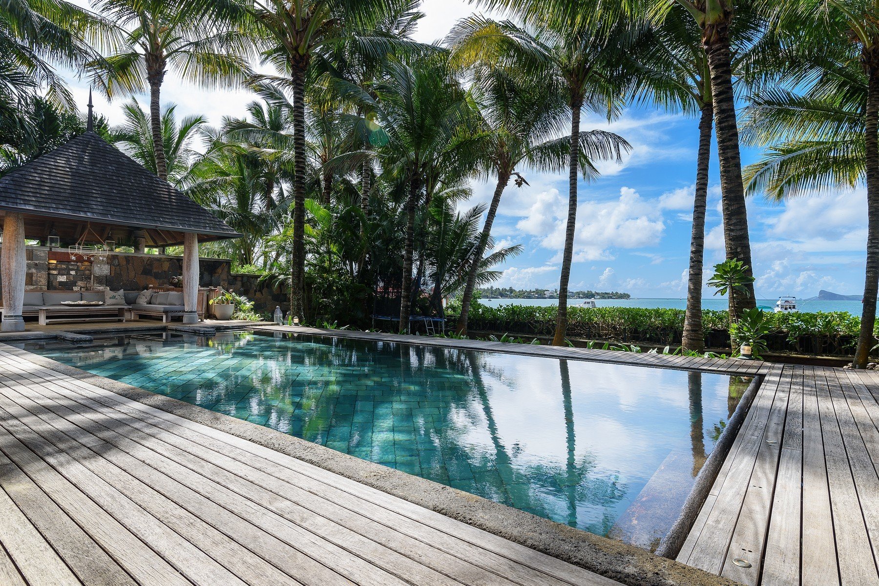Oceanfront Luxury Villa In Grand Baie, Rivière Du Rempart District